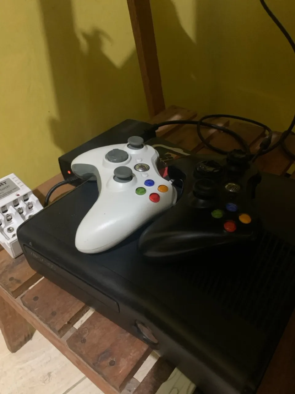 Xbox 360 + 2 Controles
