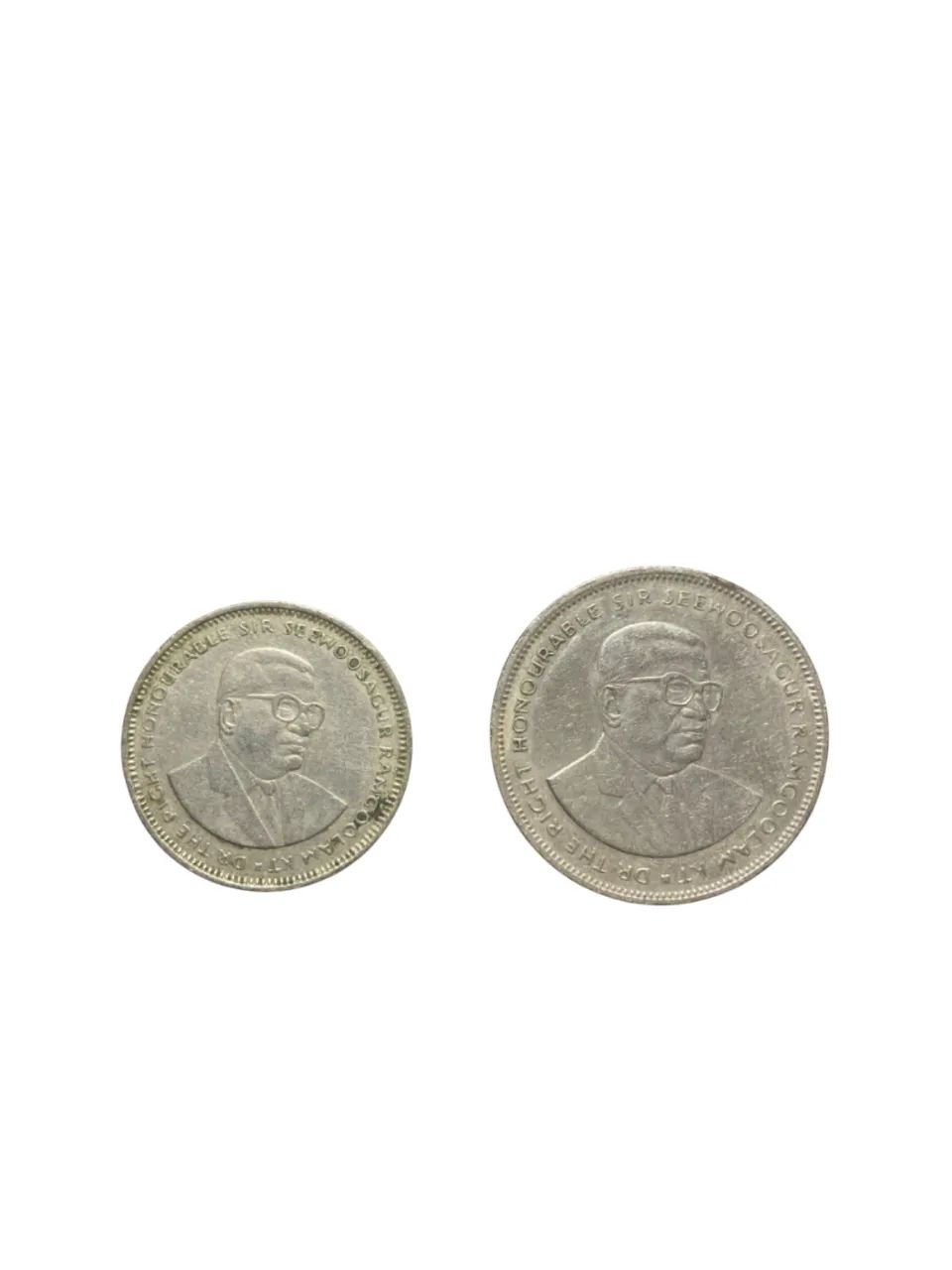 Conjunto de Uma Cédula e Duas Moedas de Maurício (Mauritius) - Foto 3