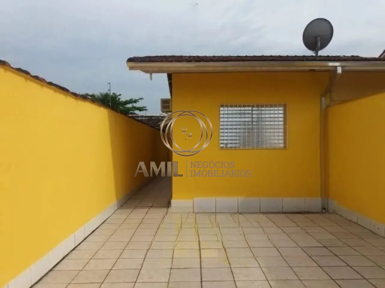 Casa com 02 Kitnets / Itaguá / 02 dormitórios / 150m²/ Ubatuba
