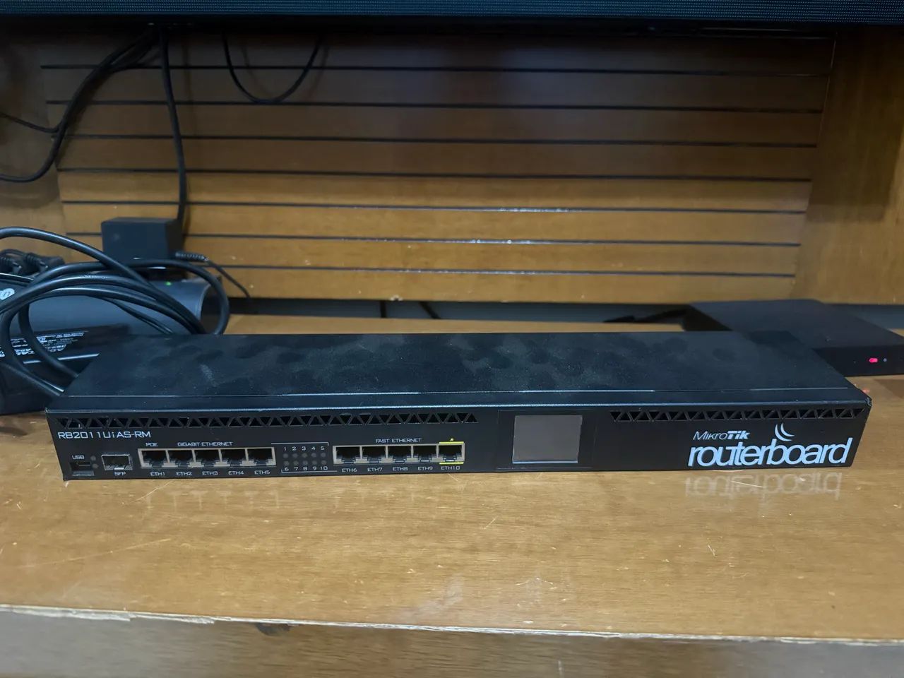 Mikrotik RB2011 UIAS-RM  - Foto 3