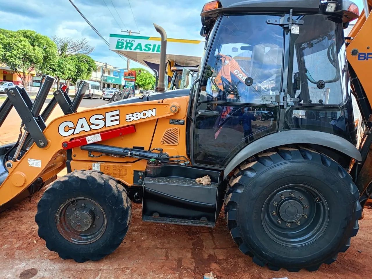 Retroescavadeira Case 580  - Foto 3
