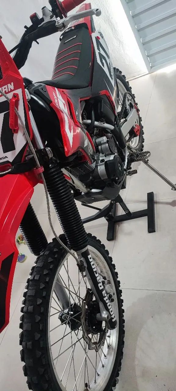 CRF 230 - Foto 2