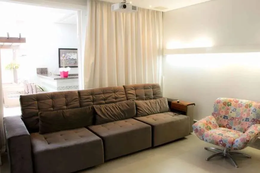 Imóvel para venda possui 130 metros quadrados com 2 quartos em Vila Jardini - Sorocaba - S