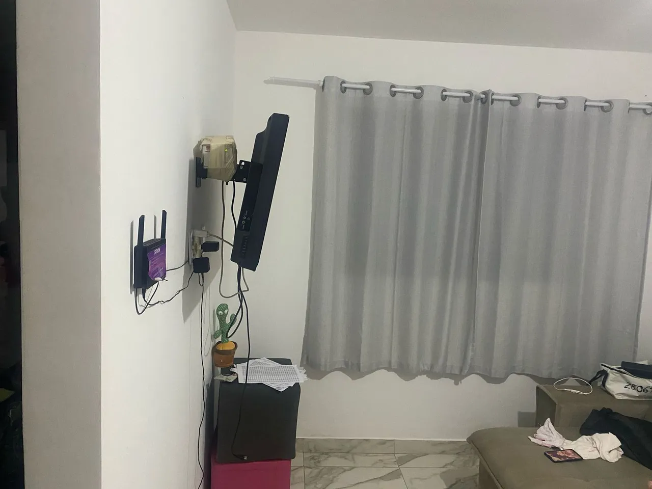 Aluga-se apartamento 2 quartos térreo