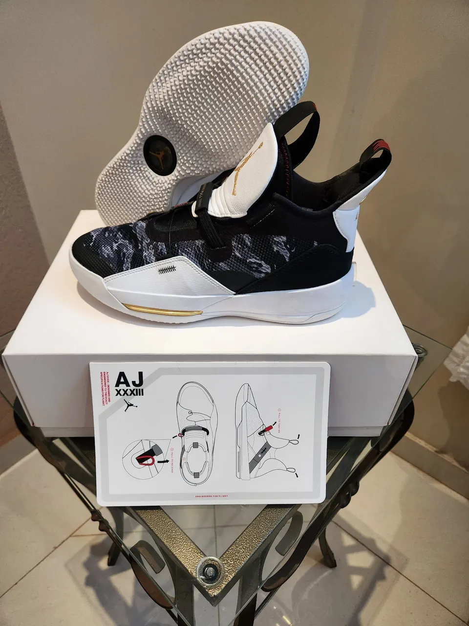 Tênis Jordan XXXIII - Tamanho 40