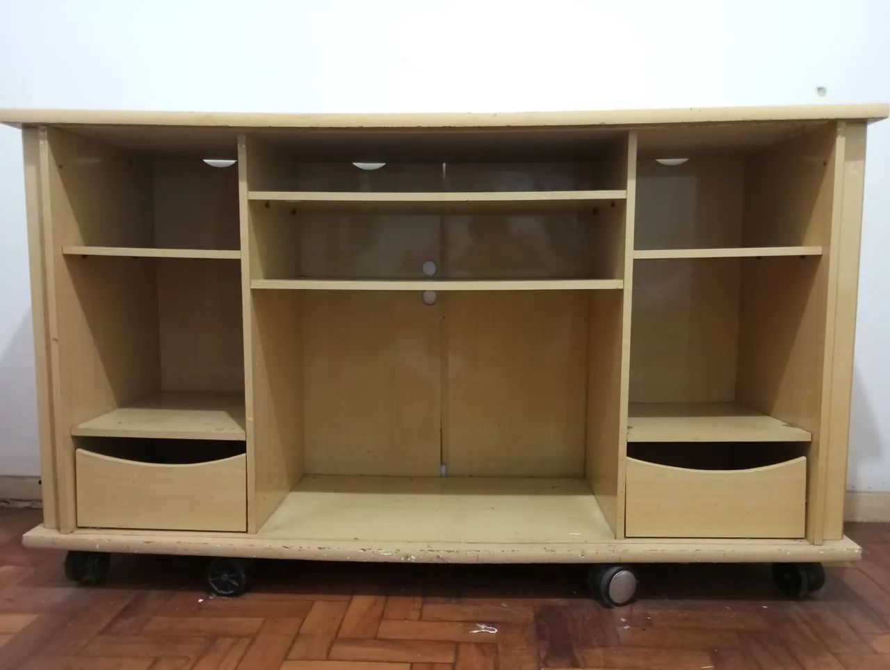 Estante Rack de Madeira com 7 Compartimentos e 2 Gavetas 