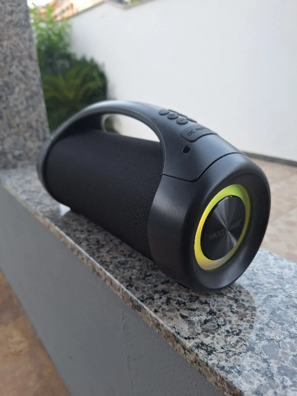 Caixa de Som Portátil - 220W