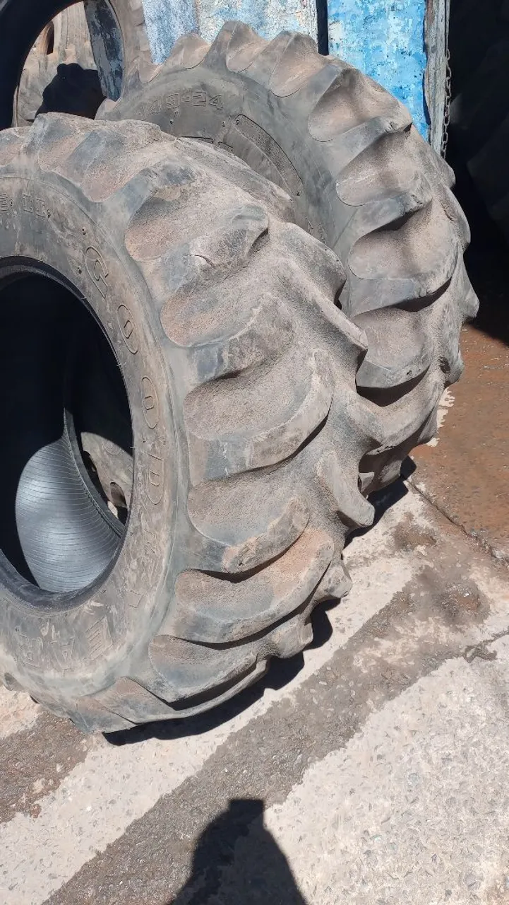 Pneus para Trator Agrícola -14.9x24