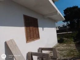 VENDE-SE terreno com construção inacabada para duas casas - Foto 3