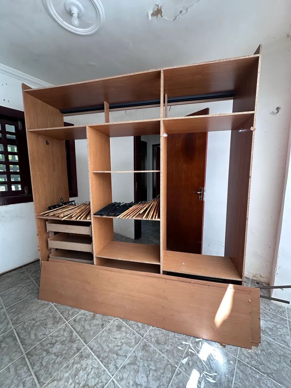 Guarda roupa PARA AJEITAR