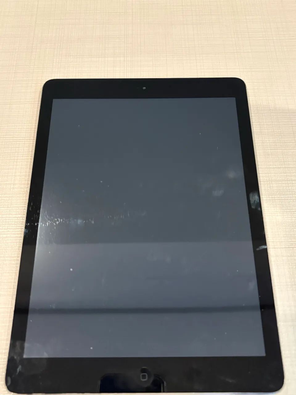 Apple iPad Air 16Gb usado cinza com capa sem carregador 