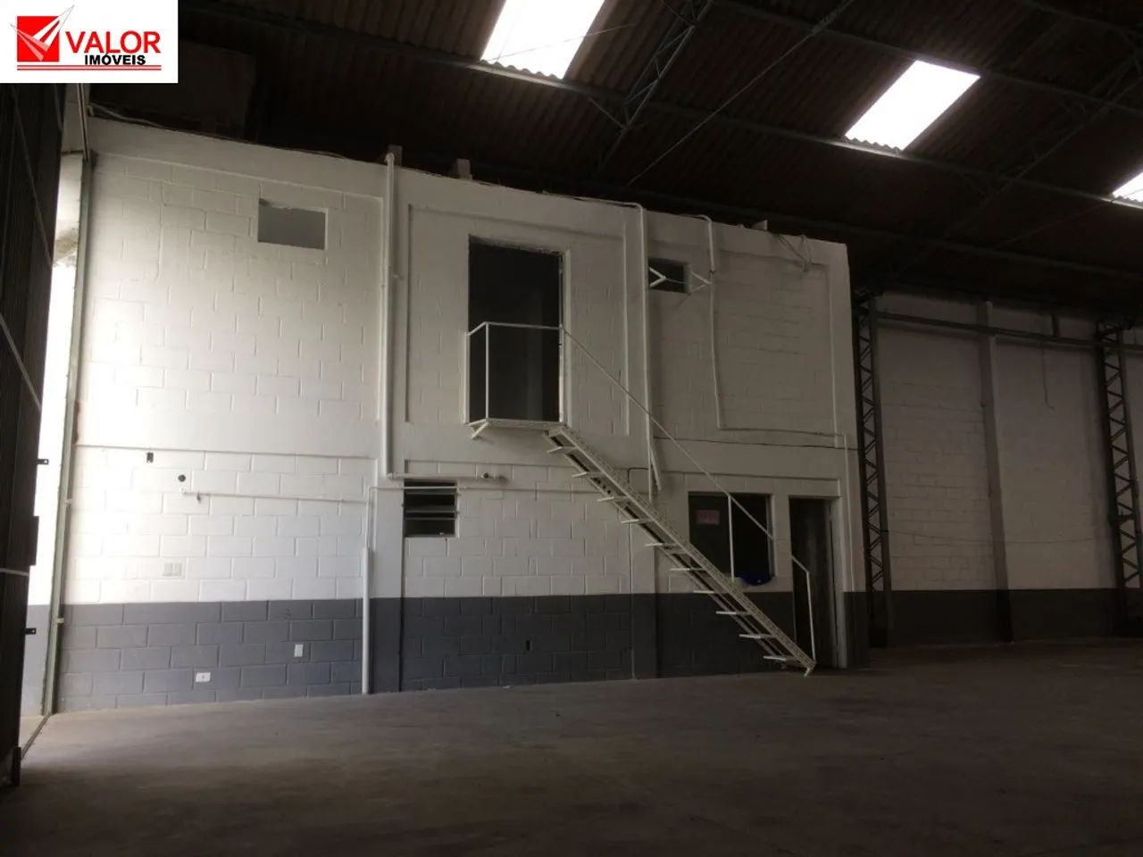 Galpao COMERCIAL em TABOÃO DA SERRA - SP, VILA DAS OLIVEIRAS - Foto 4