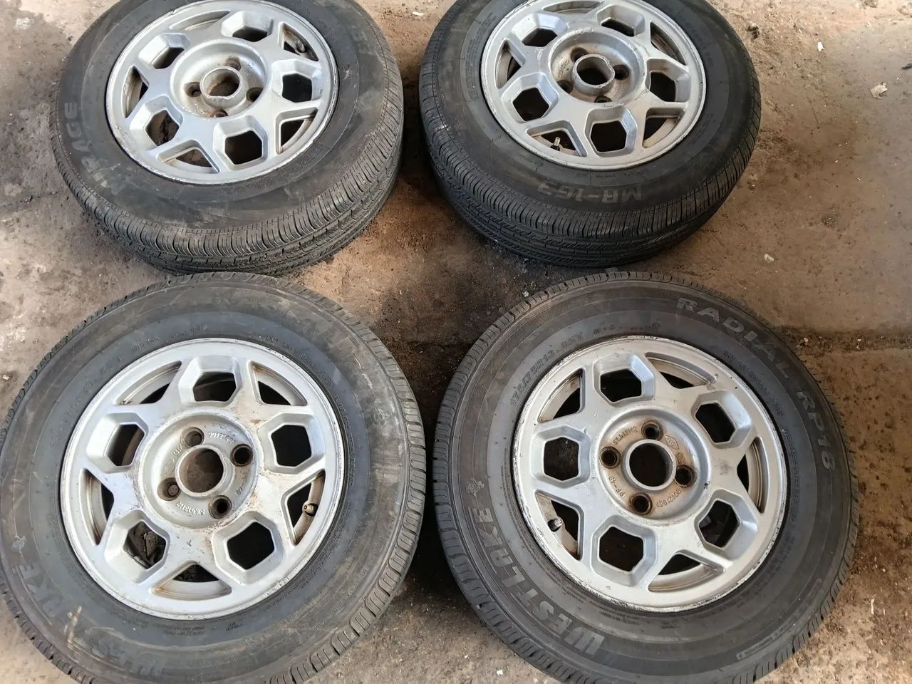 Jogo de rodas aro 13 da GM e vw