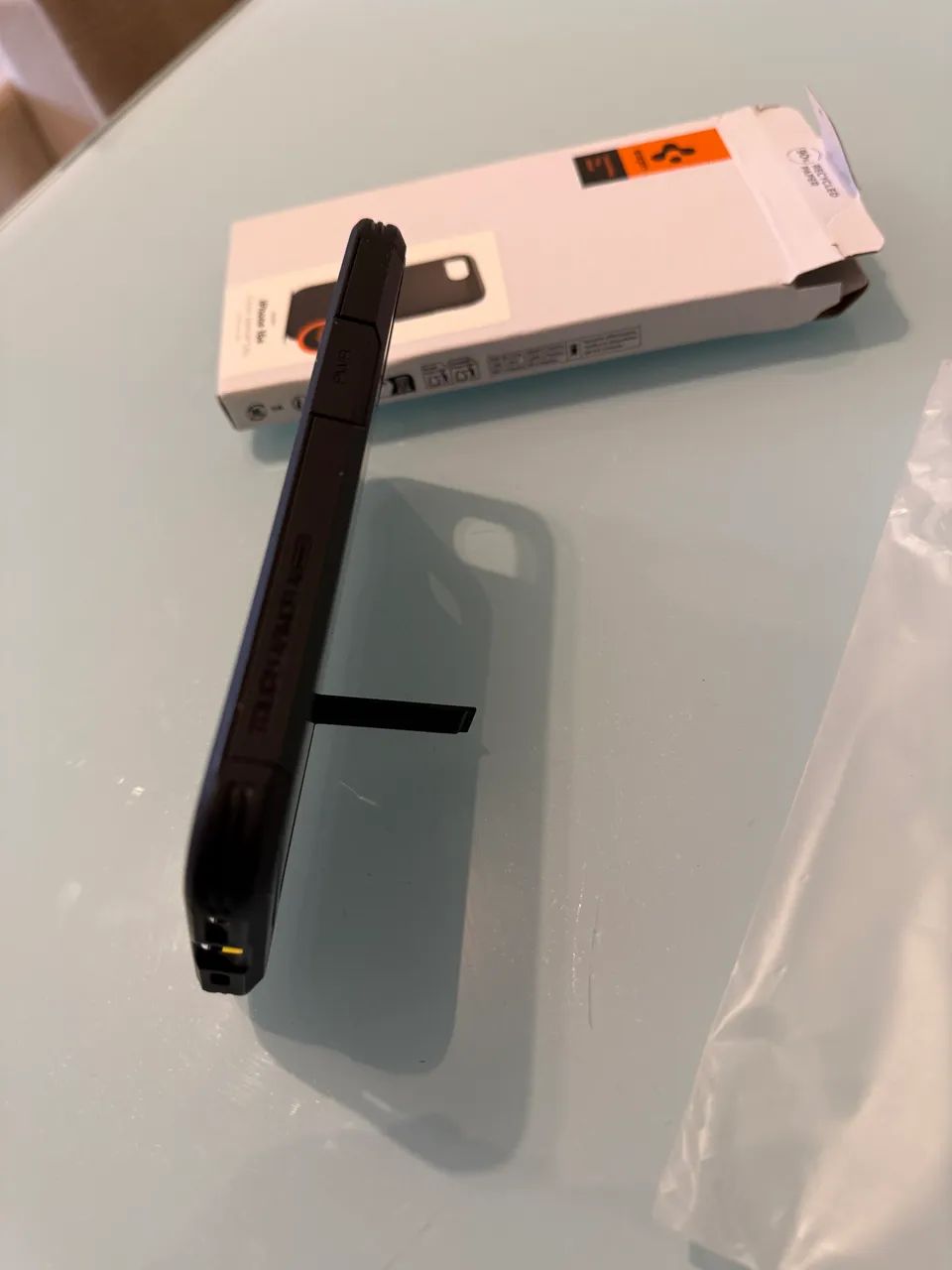 Capinha Spigen IPhone 17e/16e - Foto 5