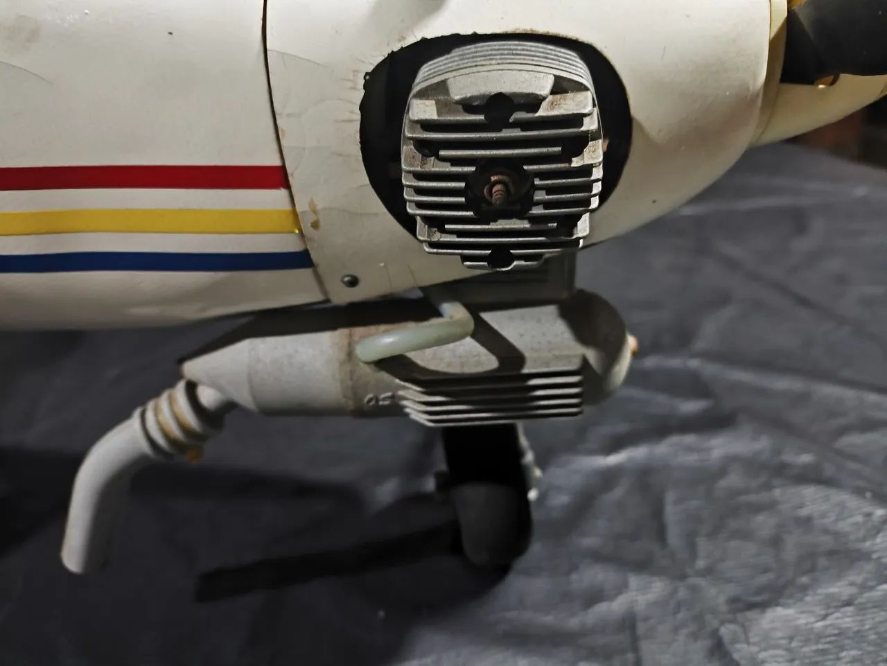 Aeromodelo Glow Cessna Cardinal completo 