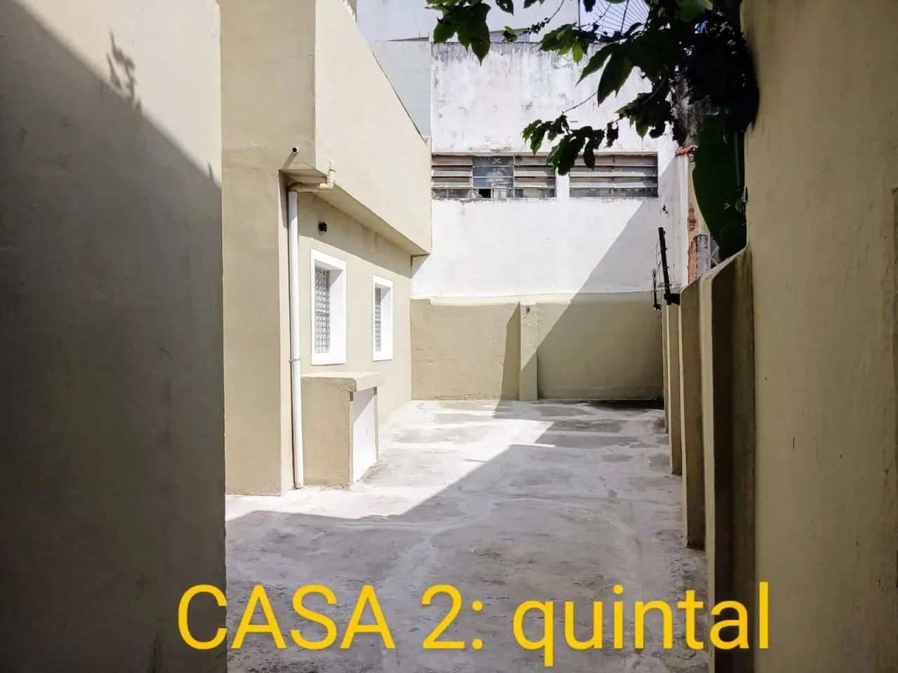 Duas casas independentes, um imóvel - Vila Monumento!