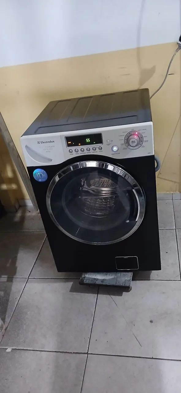 Lava e Seca Electrolux, 127V.  - Foto 4