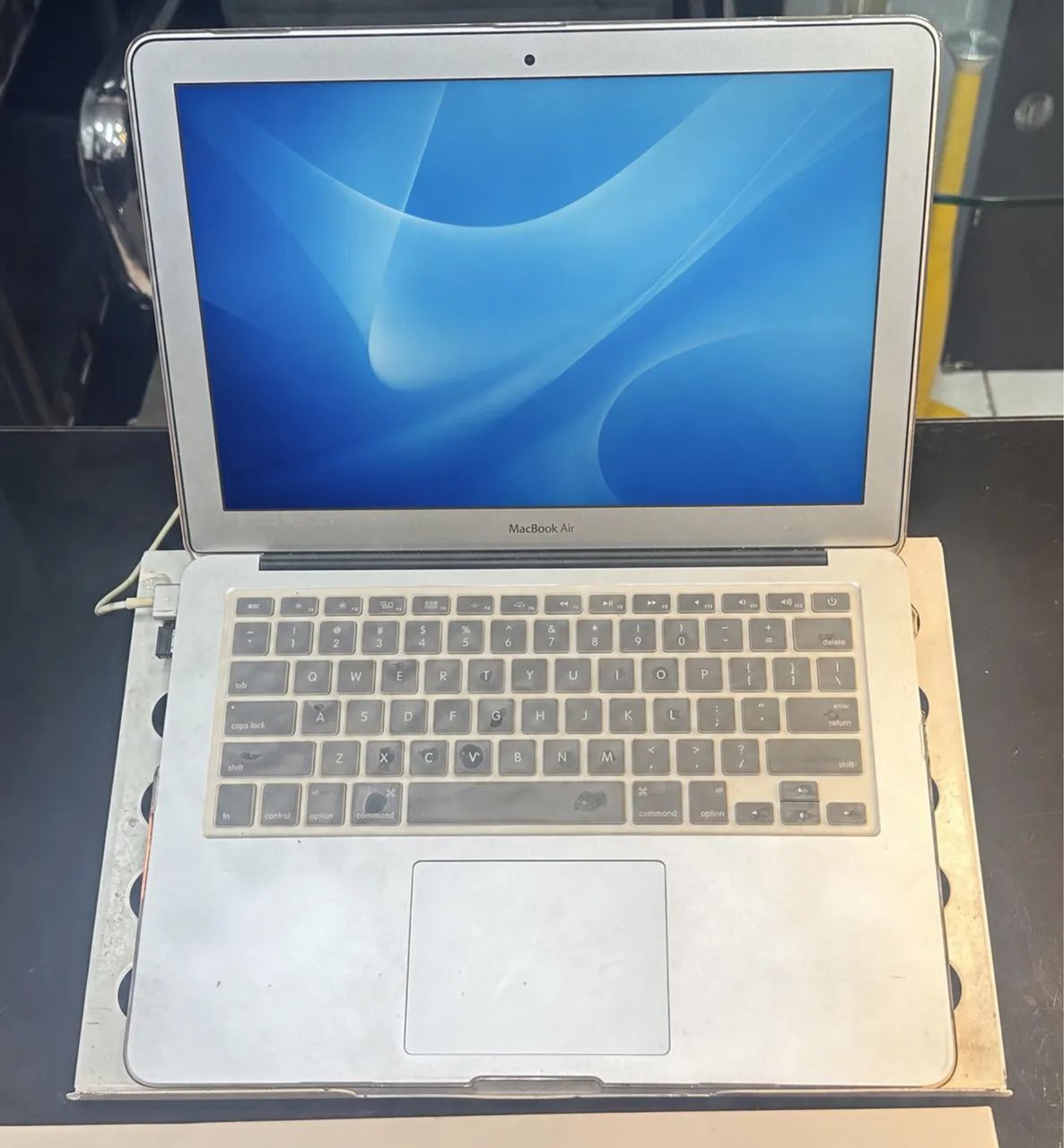 MacBook Air 13? 2017 i5 8GB SSD 500GB Impecável com Caixa