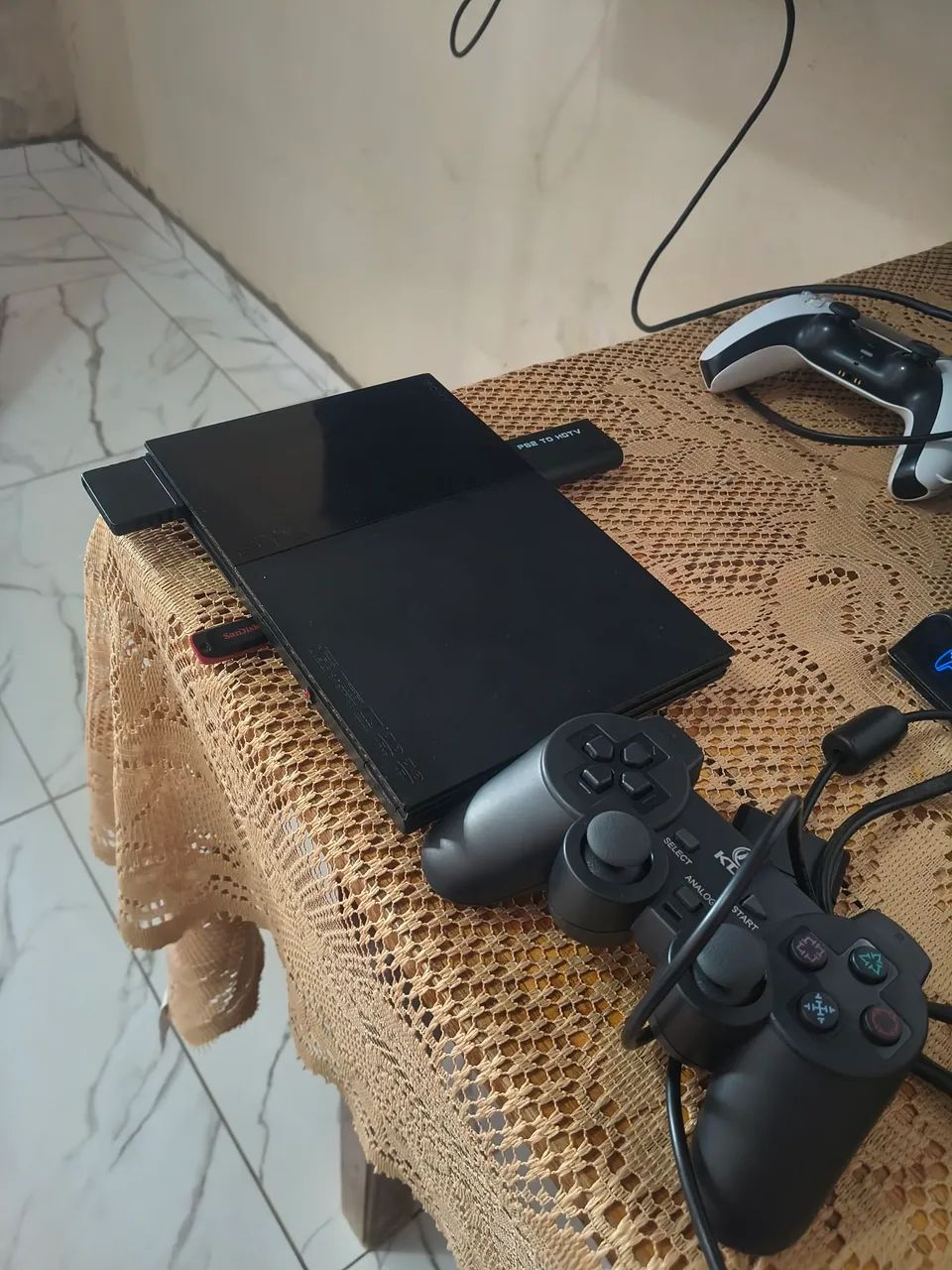 Playstation 2 com jogos no pen drive