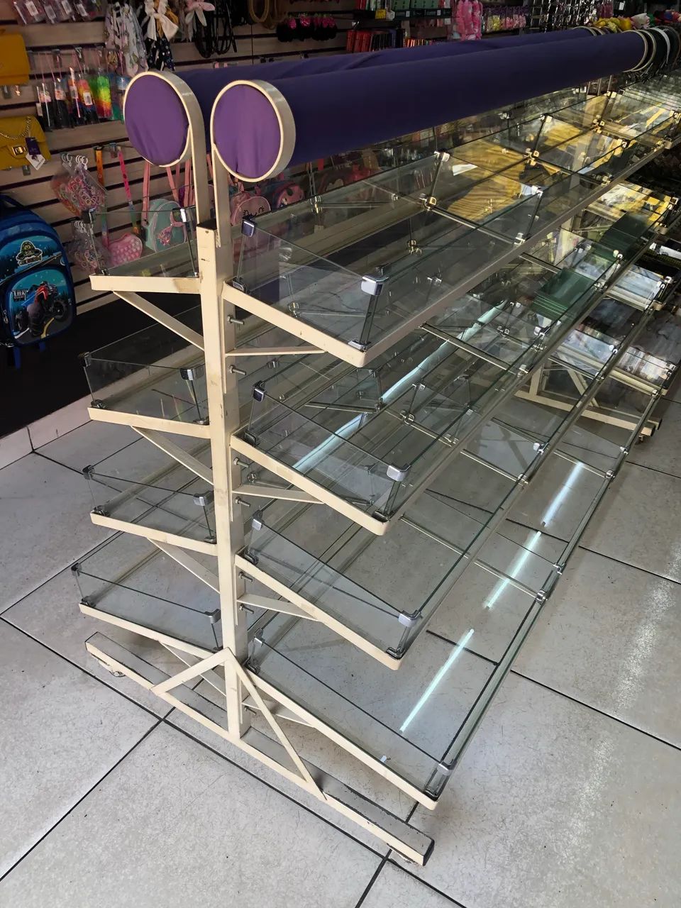 Gôndola para bijuteria  - Foto 3