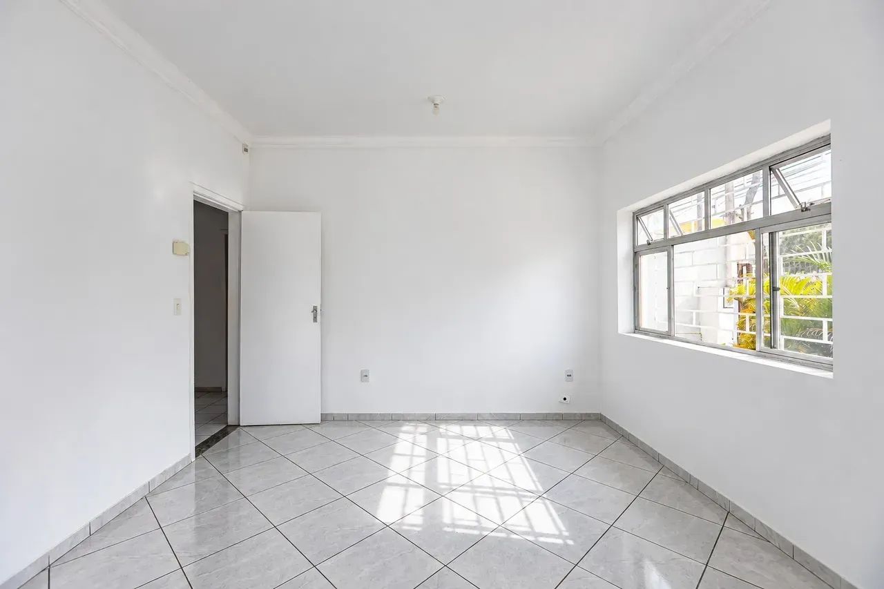 Casa térrea 88m² no Uberaba, 3 quartos, 3 vagas e quintal - Foto 5