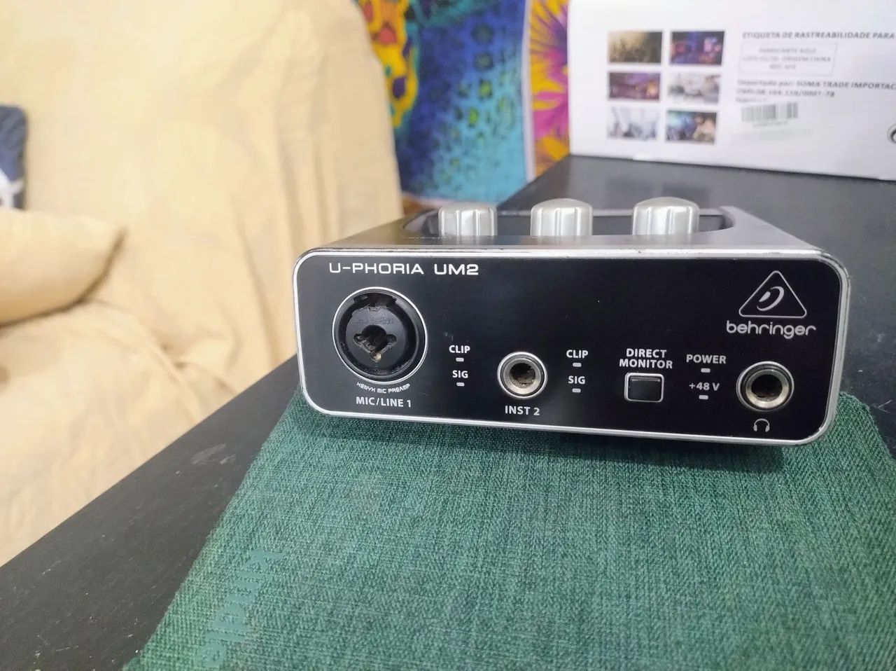 Interface de Audio Behringer U- PHORIA UM2 - Foto 2