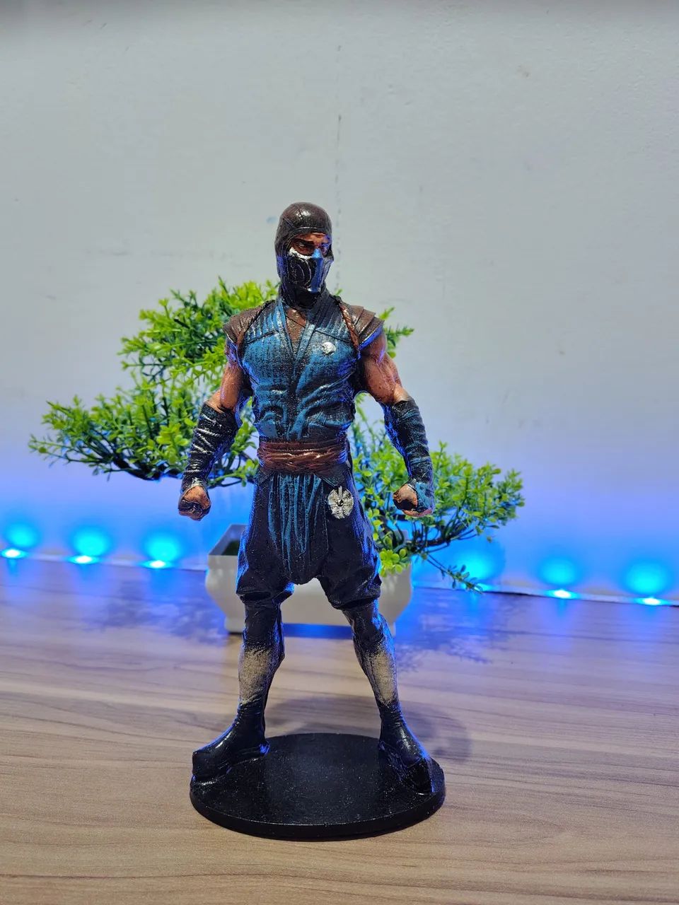 BONECO SUB ZERO MK COLECIONAVEL EM RESINA  - Foto 4
