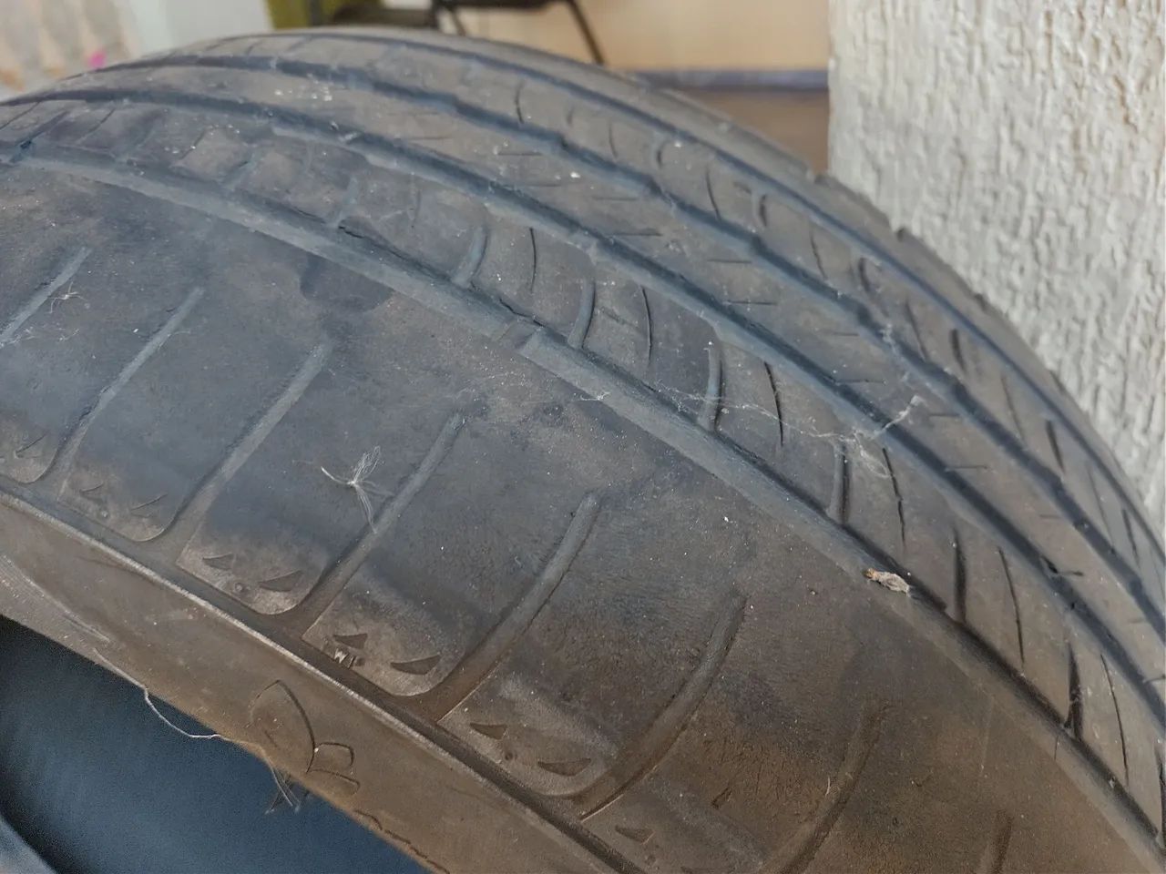 Pneu 215/55 R16 - Foto 4