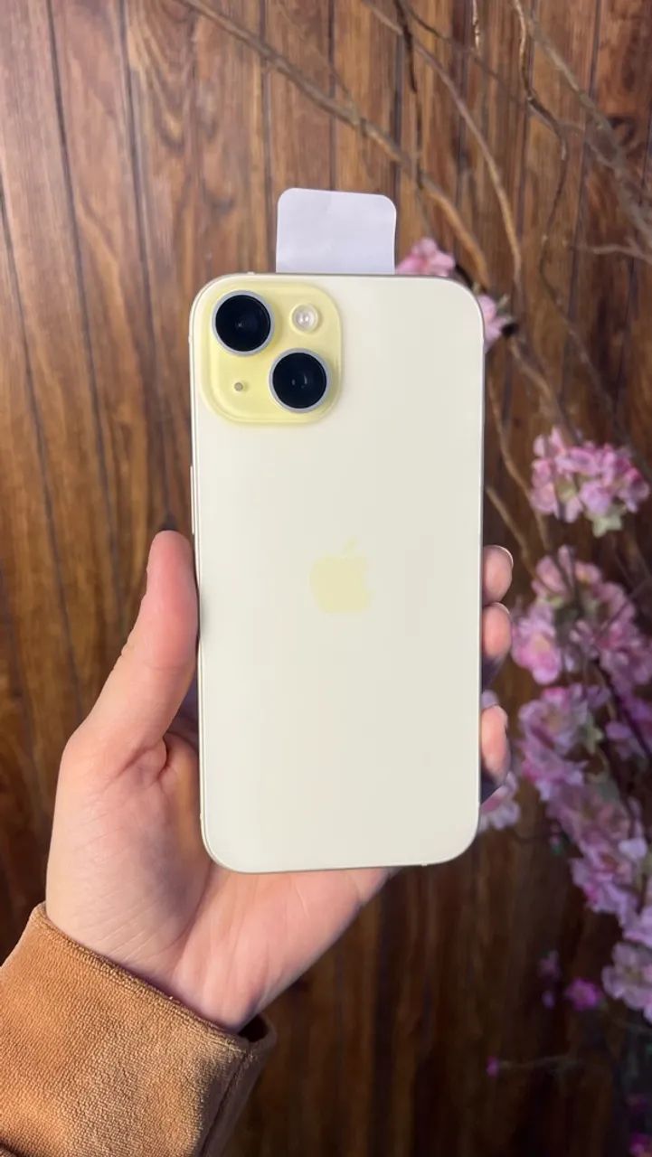 iPhone 15 128gb amarelo 