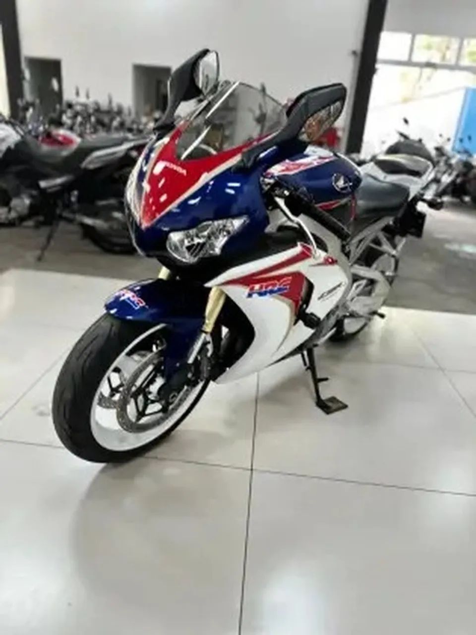 HONDA CBR 1000RR - Foto 4