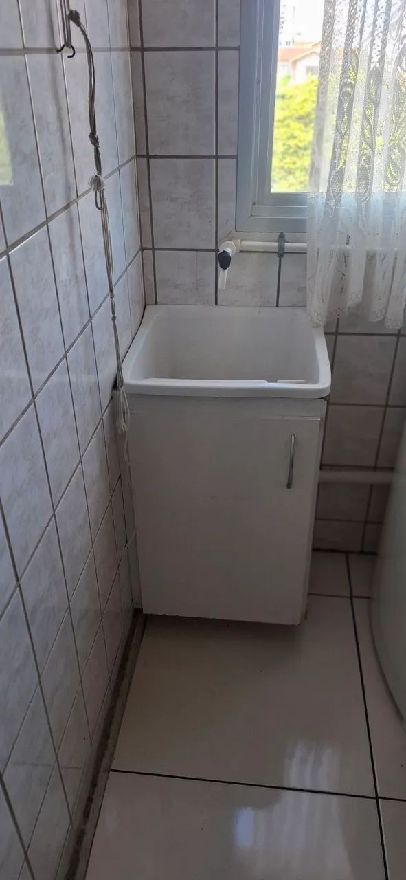 Quarto/sala mobiliado