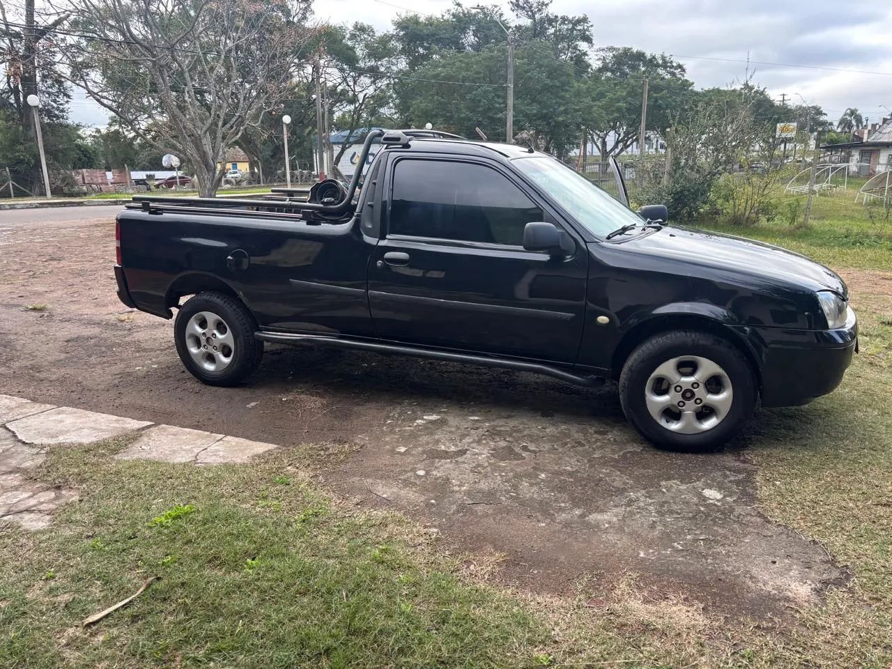Ford Courier Xl/xl-rs 1.6/ XL 1.6 Flex 2005