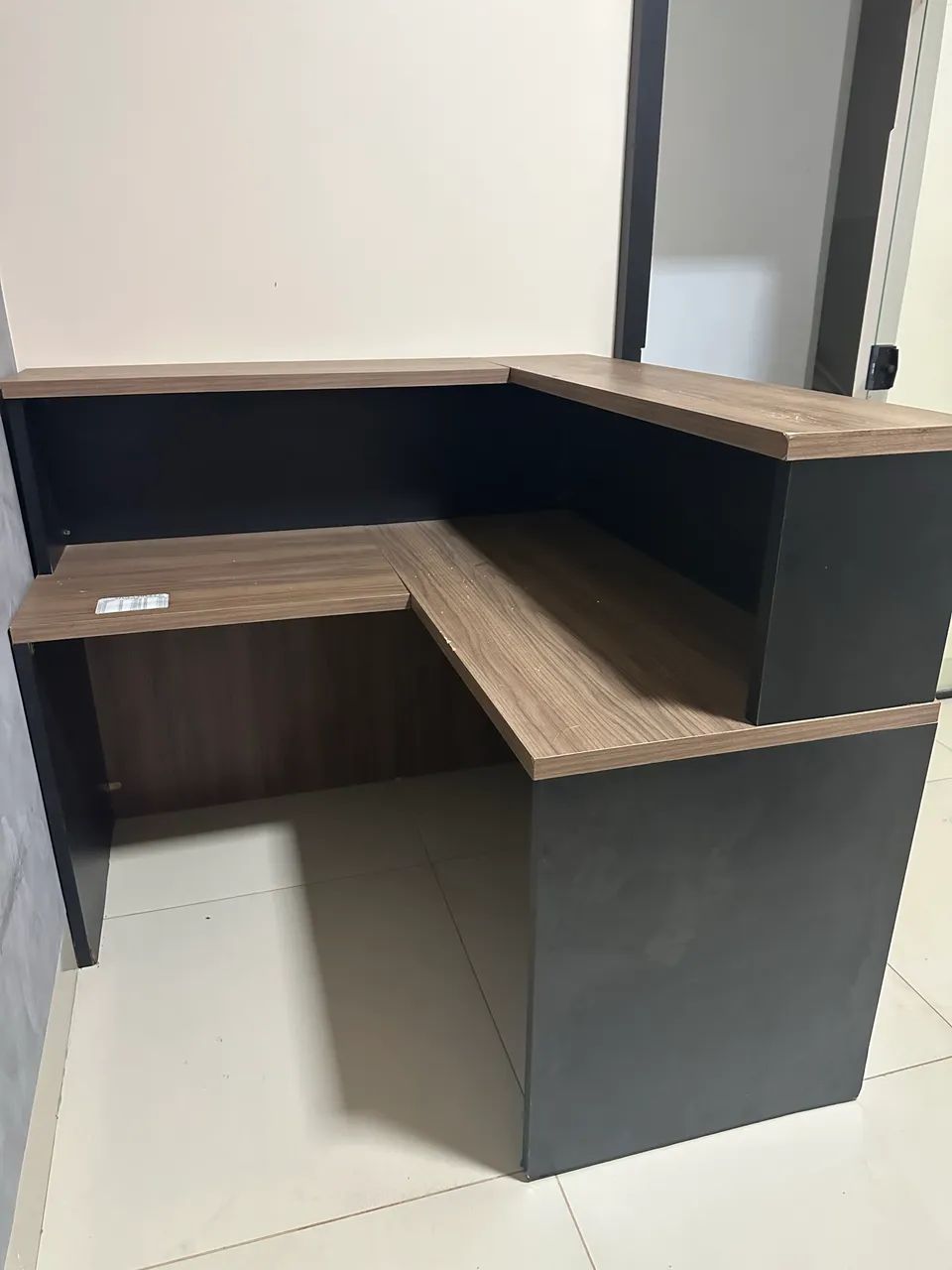 Balcão em L bem novo 