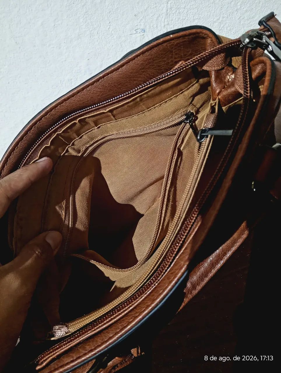 Bolsa feminina caramelo e marrom usada - Foto 4