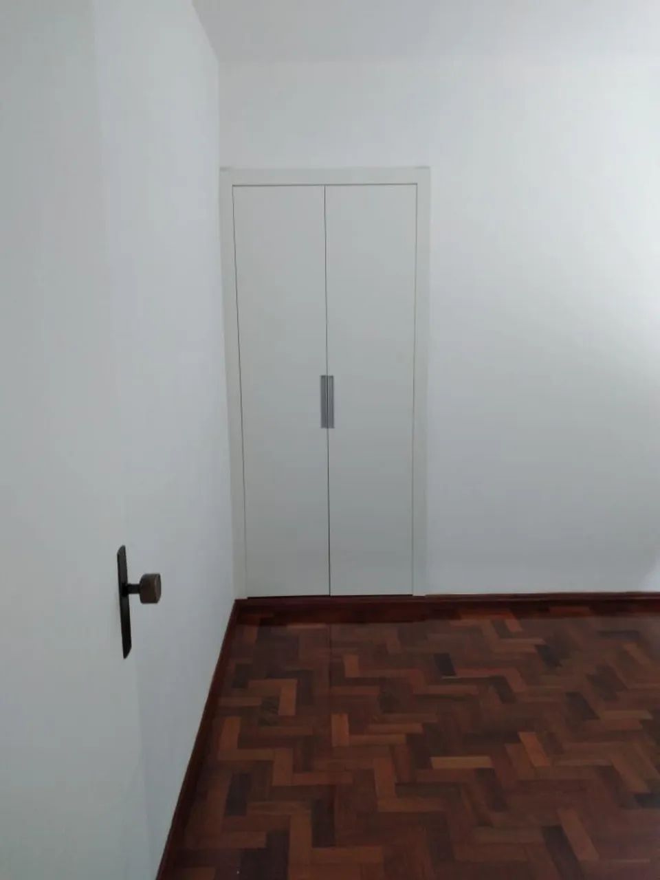 Alugo apt 2 qtos prox a Savassi - Foto 2