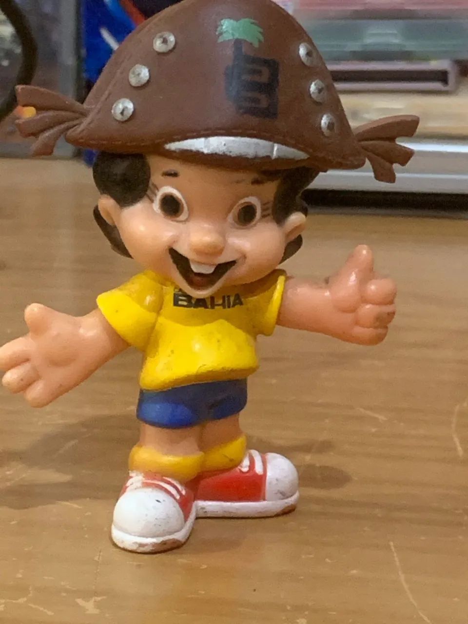 Boneco Casas Bahia 