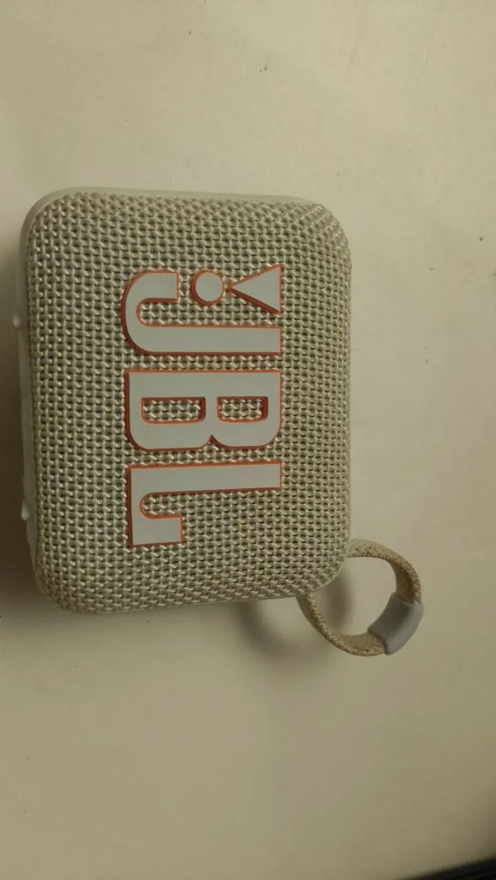 Caixa JBL GO4