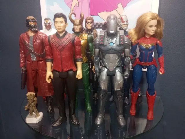 Bonecos MARVEL 