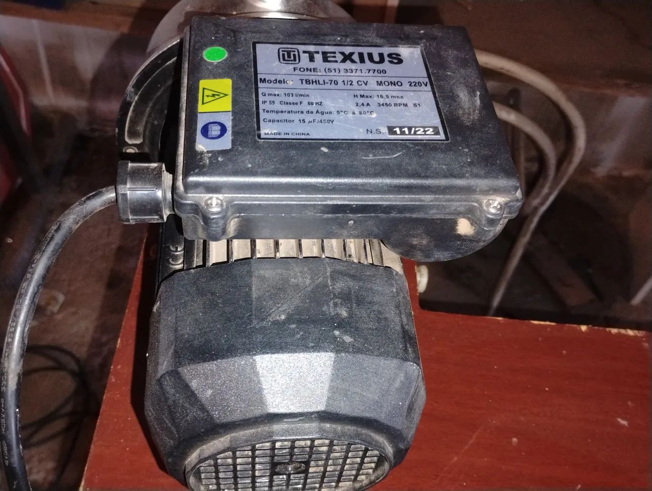 Bomba d'água NOVA. Tampo de Inox 1,2 cv - Foto 2