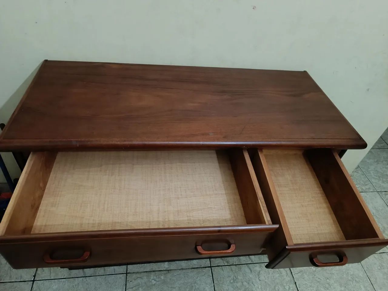 Vendo cômoda de madeira R$550 - Foto 2