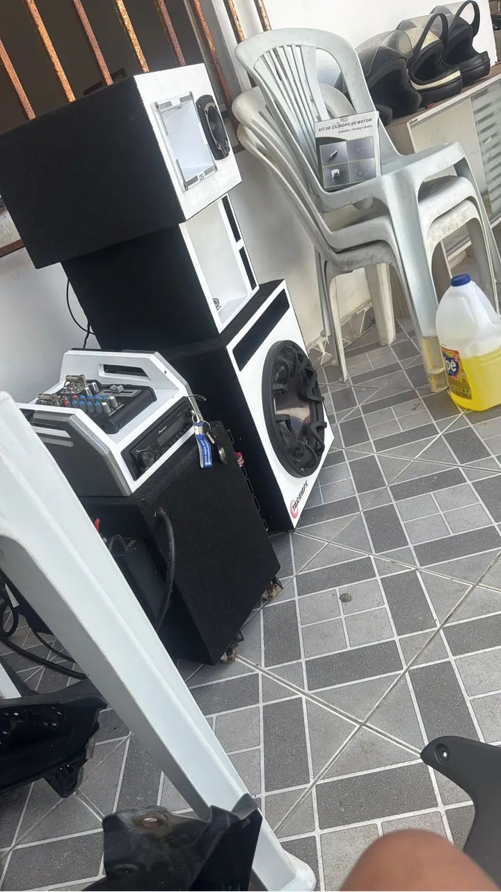 VENDO SOM AUTOMOTIVO 