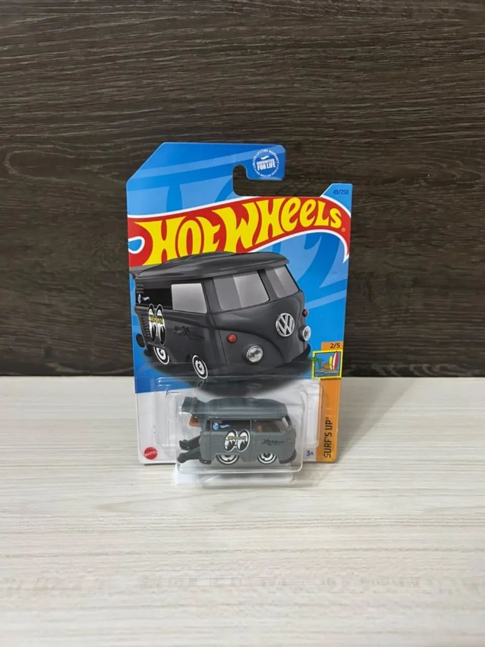 Hot Wheels Kool Kombi Mooneyes Cinza