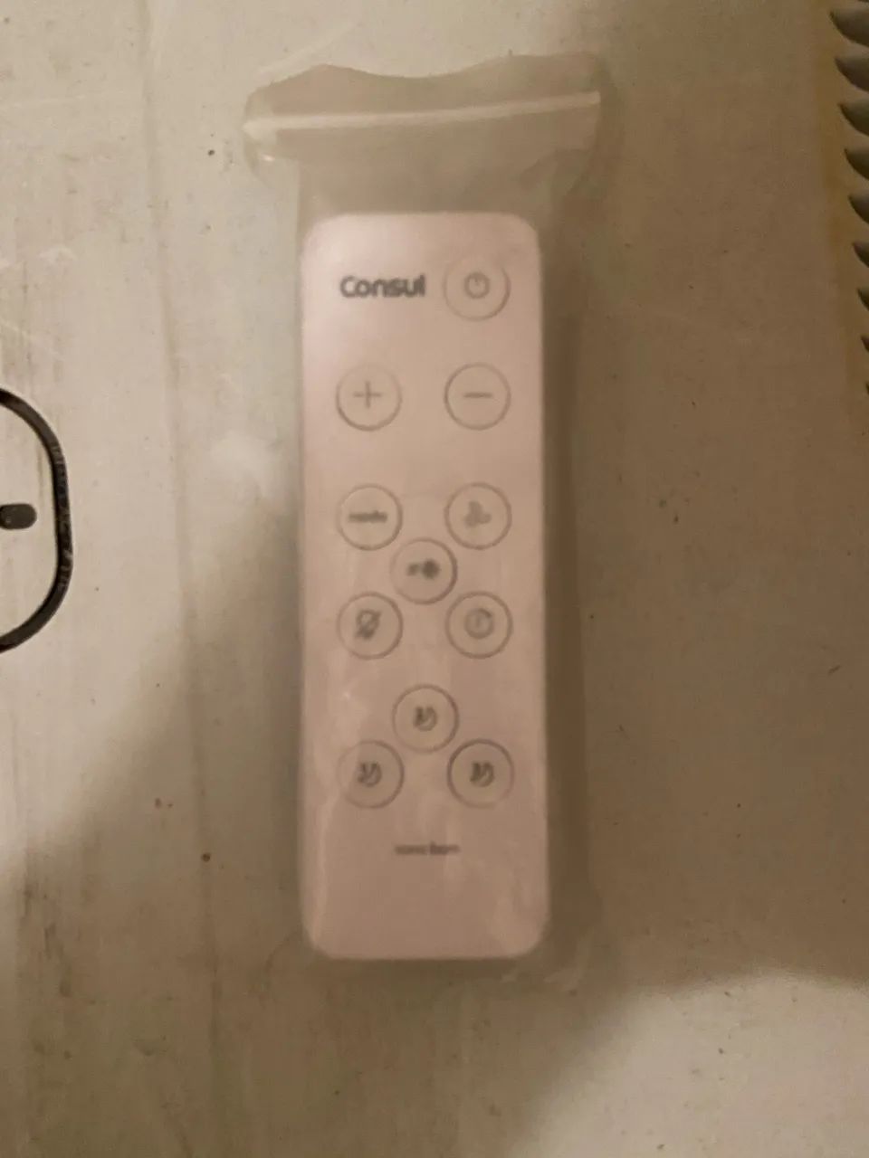 Ar Condicionado cônsul 7500btus com controle  - Foto 4