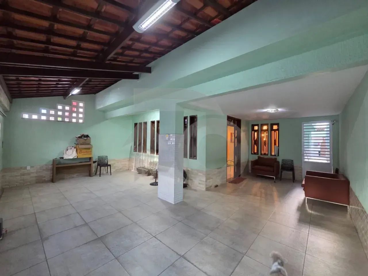 Casa à Venda com 240m² e Suíte Master no Primeiro Andar - Pereira Lobo