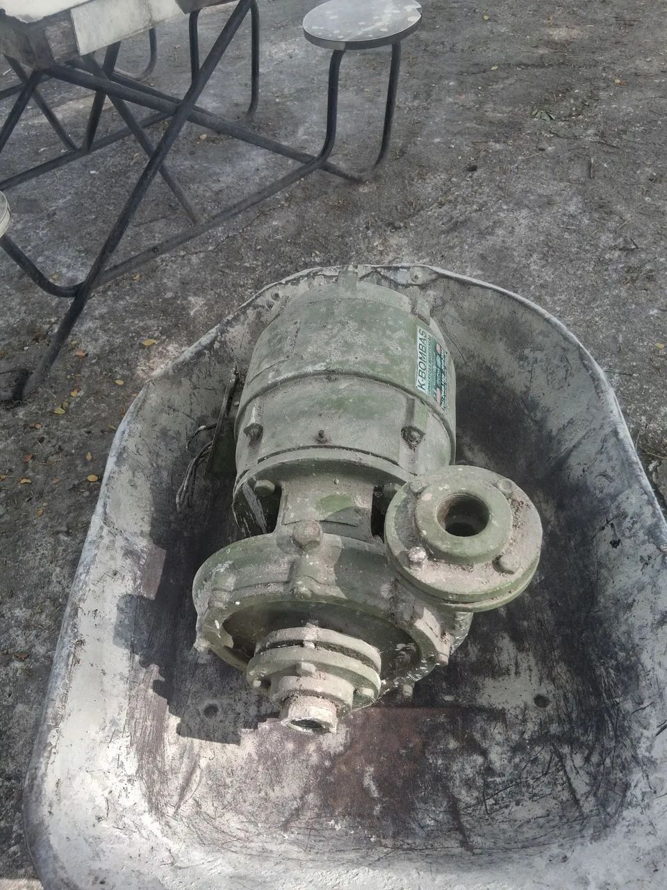 Motor Elétrico Manzoli 3 CV + Bomba Centrífuga 2 Polegadas (Conjunto Robusto) - Foto 2