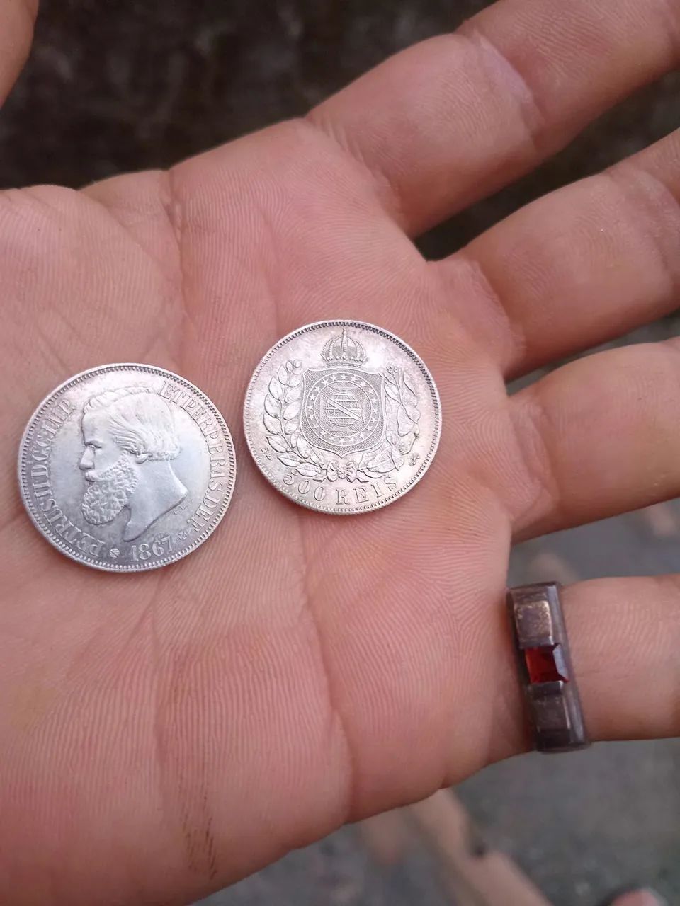 Duas moedas de 500 Reis de 1867 muito bem conservada!