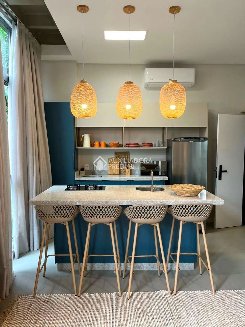 Studio em Canasvieiras, totalmente mobiliado, 35m2 de área privativa e vaga coberta - Foto 5