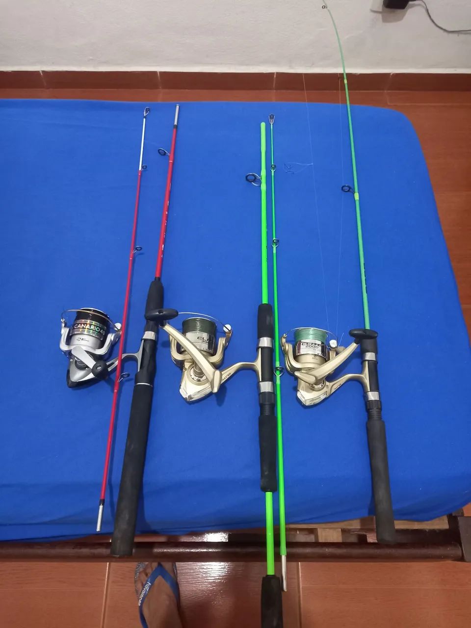 3 varas com molinete. 