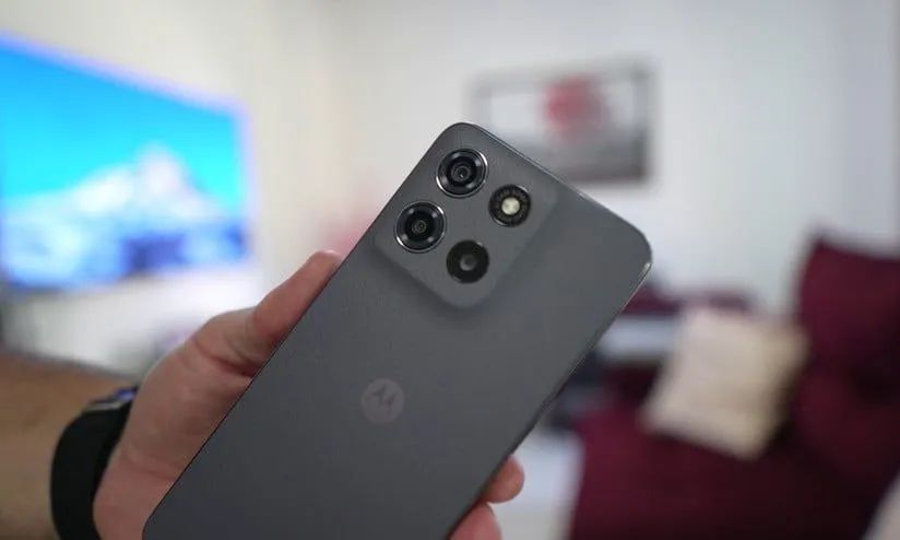 Celular Motorola G15 256GB Cinza