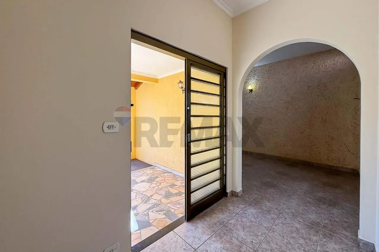 Casa Térrea a venda com 3 Quartos (1 suíte) - Jaboticabal - SP - Foto 3